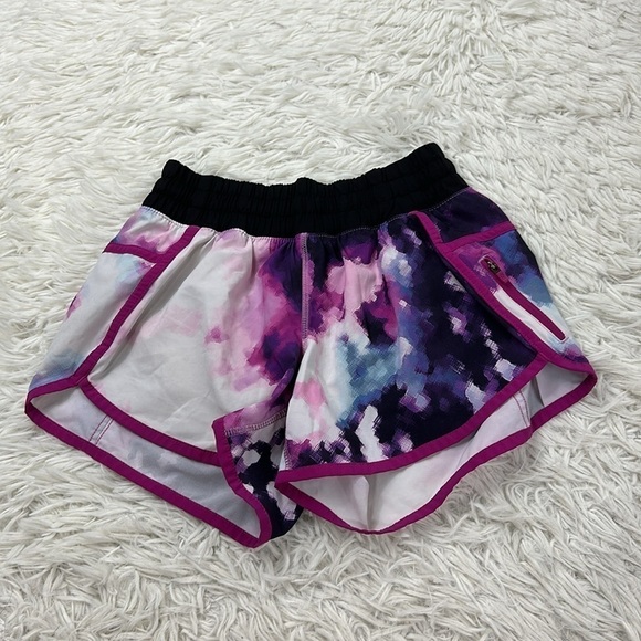 Lululemon Tracker Short III *4-way Stretch Blooming Pixie Multi / Raspberry - Picture 1 of 5